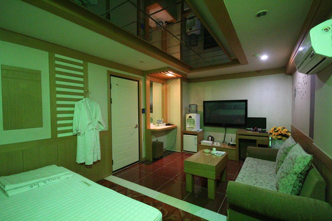 Alibaba Motel Busan Exterior photo